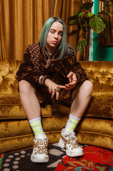 Billie Eilish - Sitting - Mini Poster