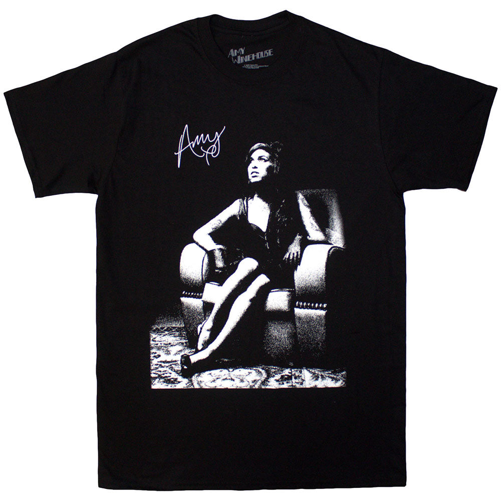 Amy Winehouse Unisex T-Shirt: Chair (Black)